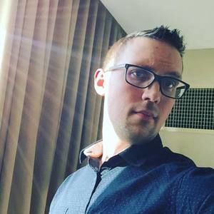 Meet your Posher, Denis